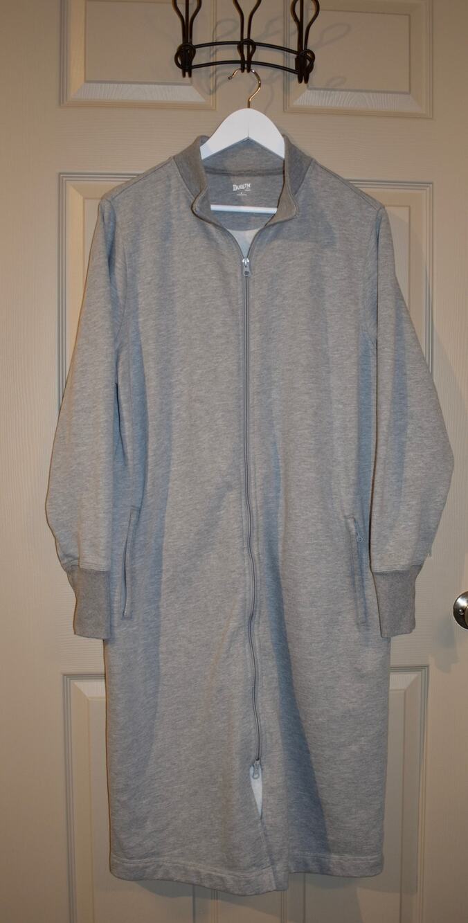 Duluth Trading Co. Women’s Souped-Up Fleece Zip-Up Robe Gray L